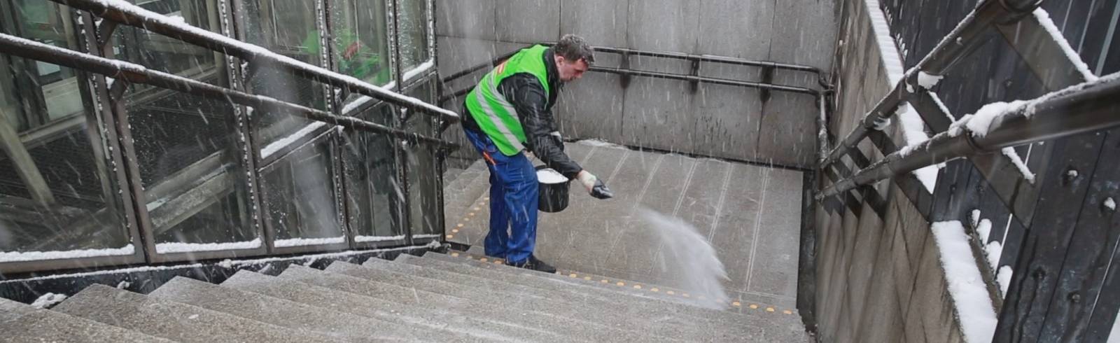 Schneefall sorgt für Behinderungen