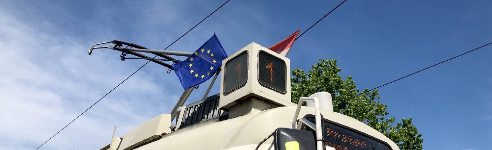 EU: Straßenbahnen zeigen Flagge