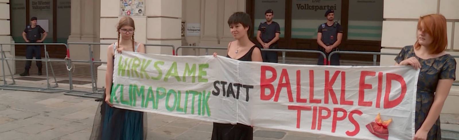 Klimaprotest vor ÖVP-Zentrale