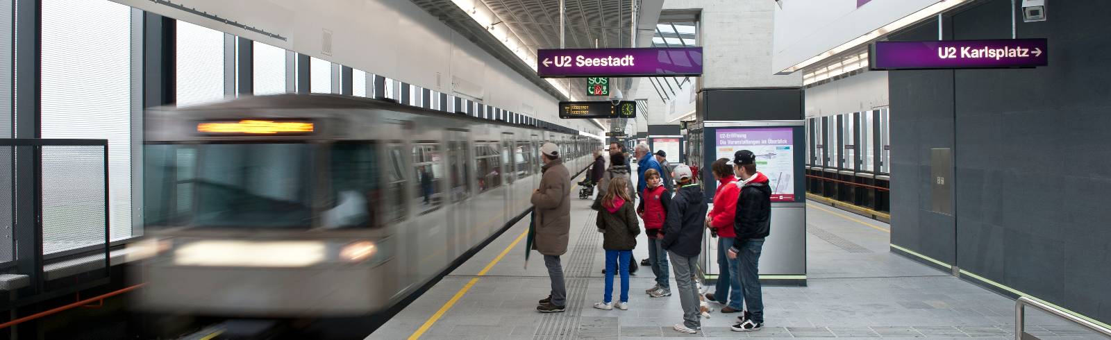 Jugendlicher auf U-Bahn-Gleis getötet