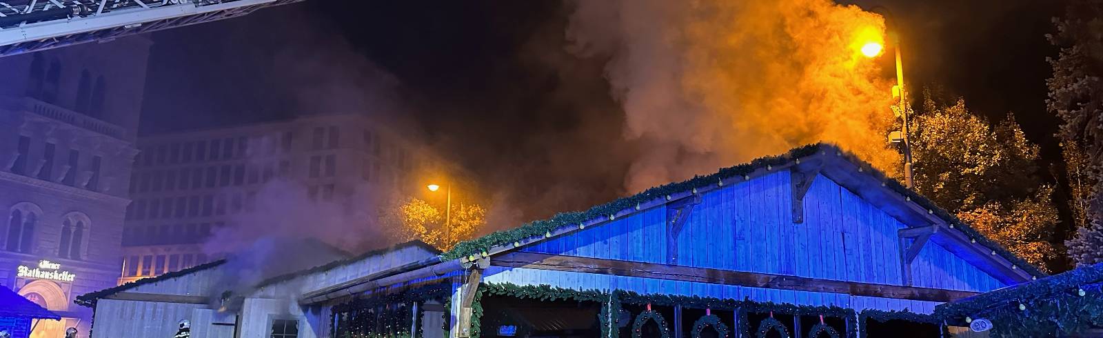 Bezirksflash: Brand am Wiener Christkindlmarkt