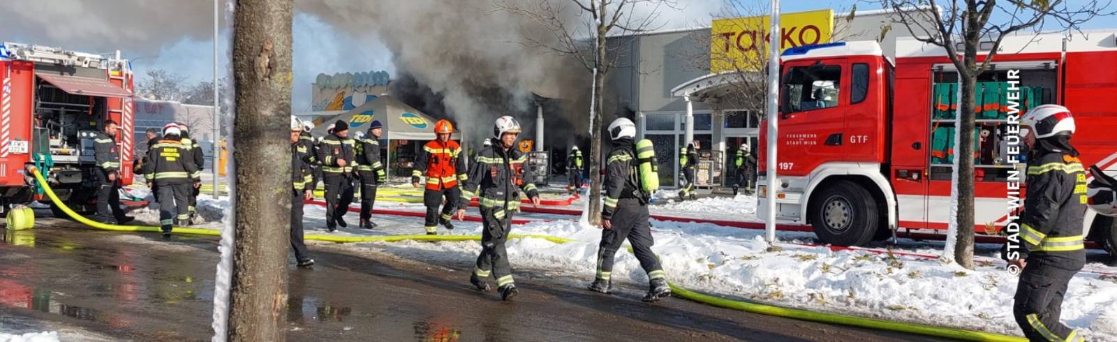 Bezirksflash: Feuerwehr-Großeinsatz