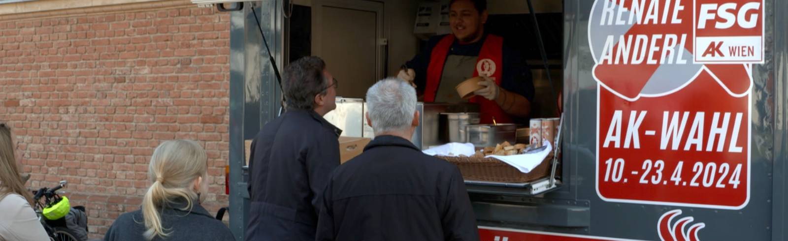 Foodtruck informiert über AK-Wahl