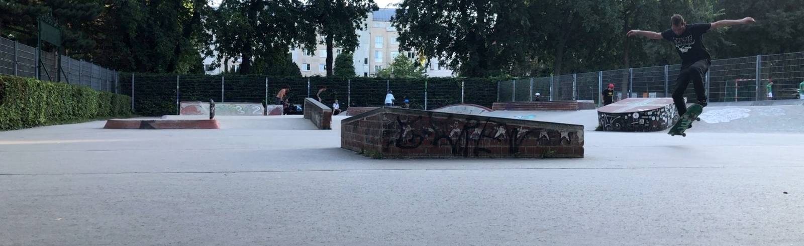 Bezirksflash: Länger Skaten im Währinger Park