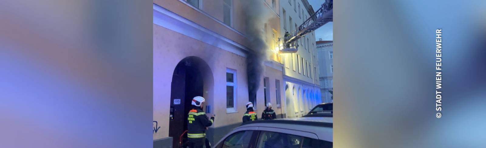 Bezirksflash: Feuerwehr-Großeinsatz in der Staudgasse