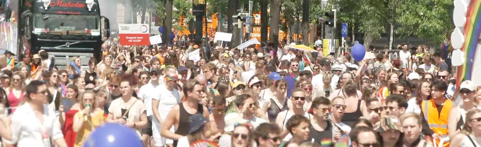 Regenbogenparade: Tausende demonstrieren für mehr Toleranz