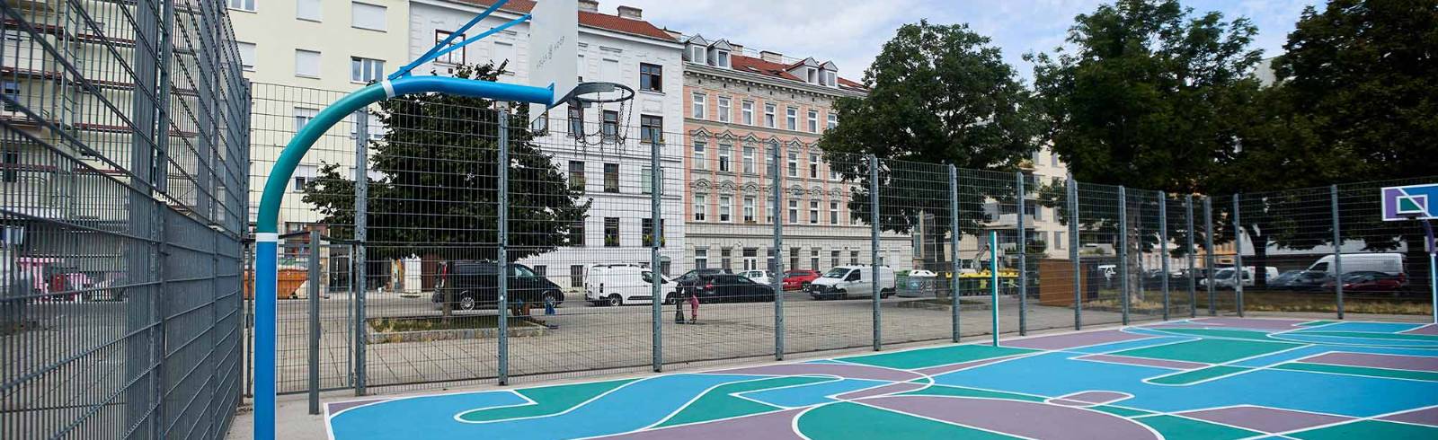 Unterwegs mit Joham: Coole Farbe für heiße Courts