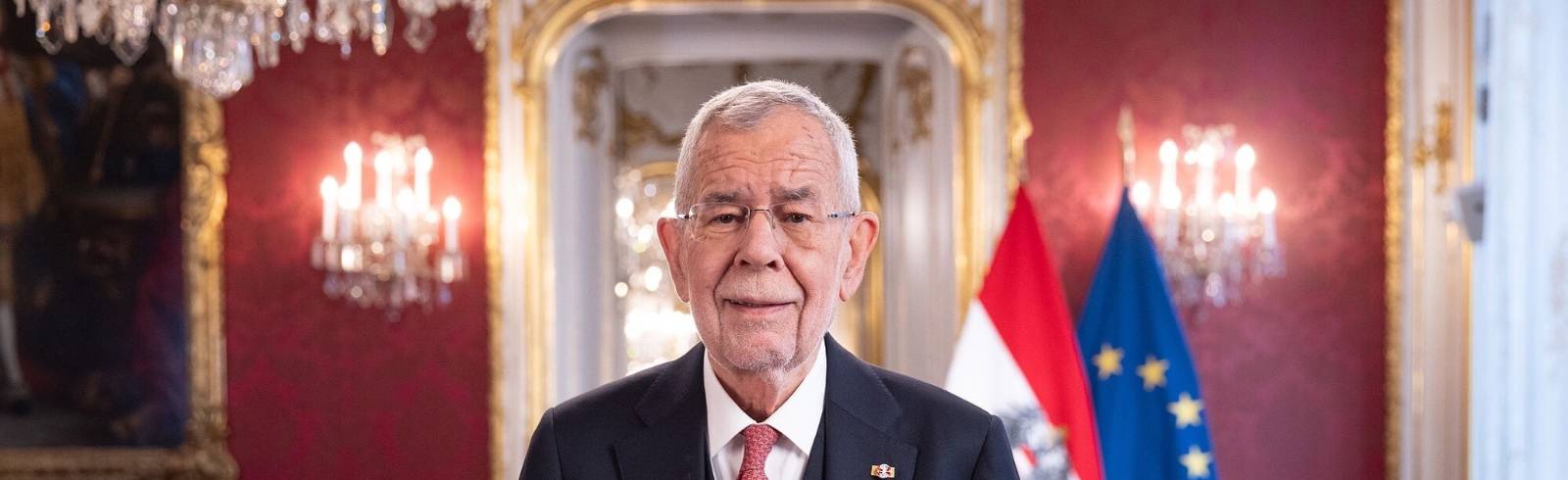 Van der Bellen: Regierungsbildungsauftrag an Nehammer