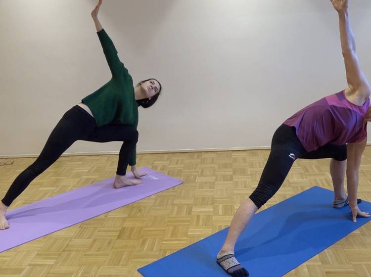 Yoga in Gebärdensprache