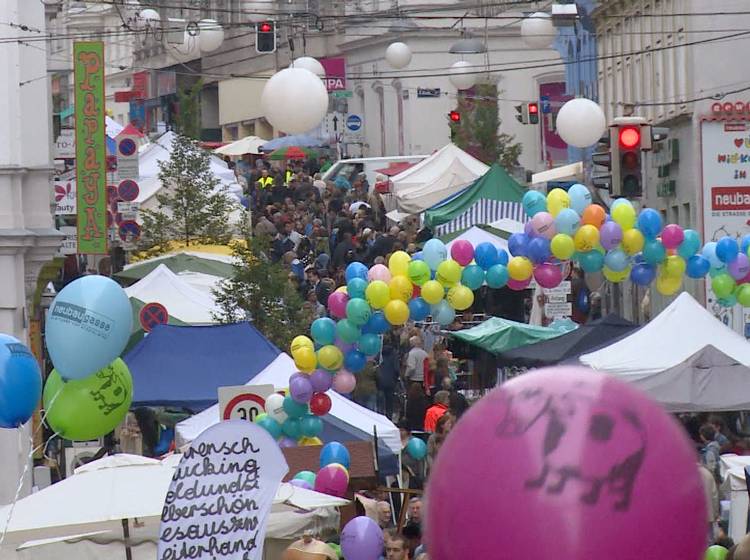 W24-Bezirksflash: Flohmarkt in der Neubaugasse