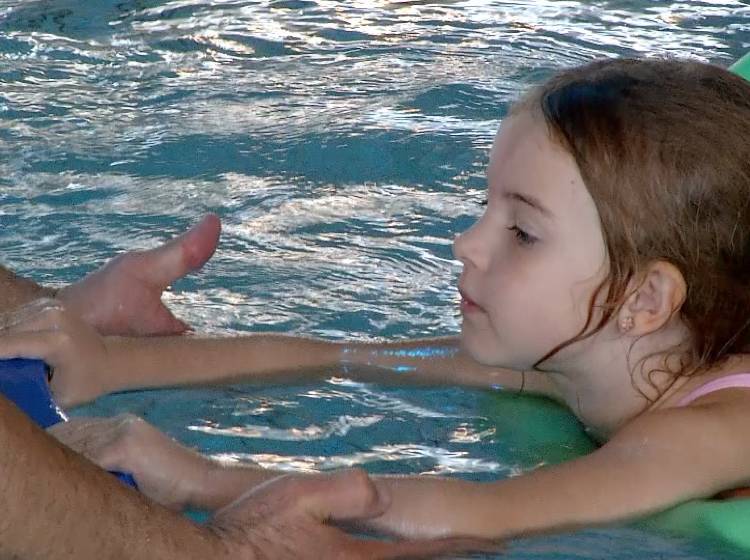 Wichtige Maßnahme gegen Badeunfälle: Schwimmkurse in Wiener Bädern