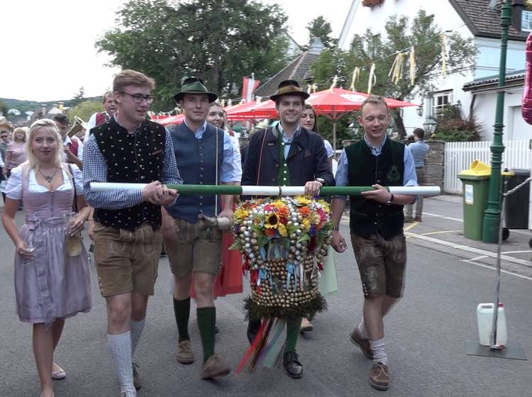 Neustifter Kirtag: Ausgelassenes Treiben