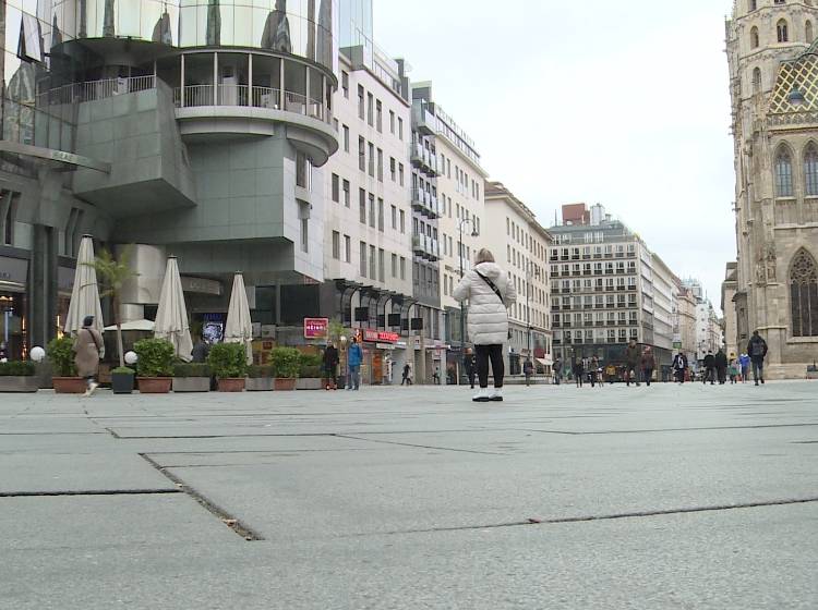 Leerer Stephansplatz zu Faschingsbeginn