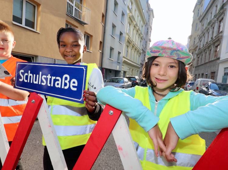 Bezirksflash: Neue Schulstraße in Wieden