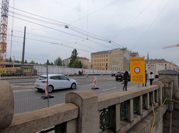 Bezirksflash: Franzensbrücke komplett gesperrt