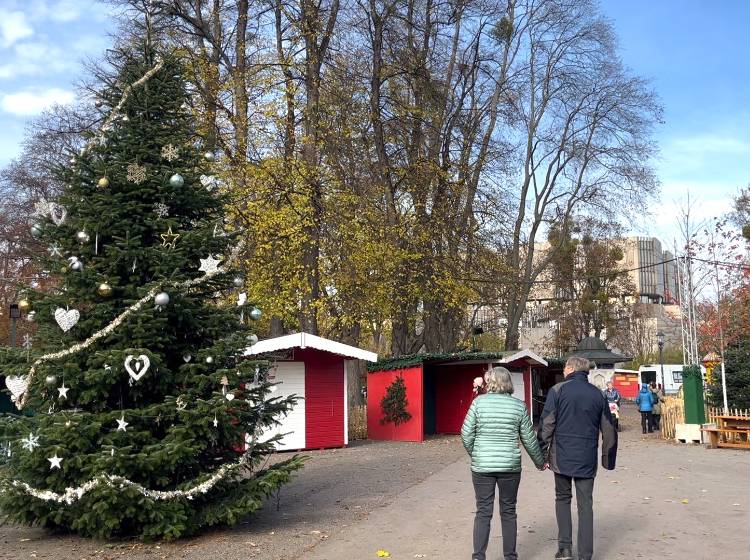 Bezirksflash: Weihnachtsmarkt öffnet in Währing