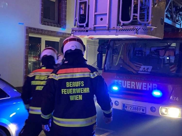 Einsatzkräfte in Silvesternacht gefordert