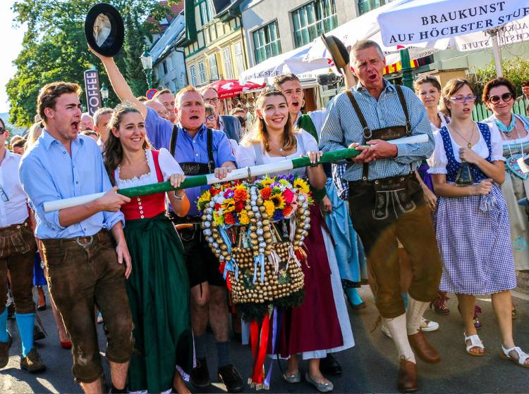 Neustifter Kirtag in vollem Gang