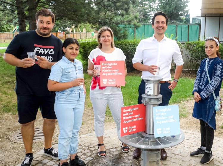 Bezirksflash: Brunnen im Karl Wrba-Hof errichtet