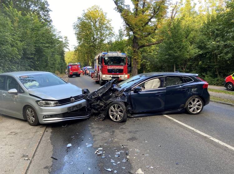 Hernals: Schwerer Verkehrsunfall auf Höhenstraße