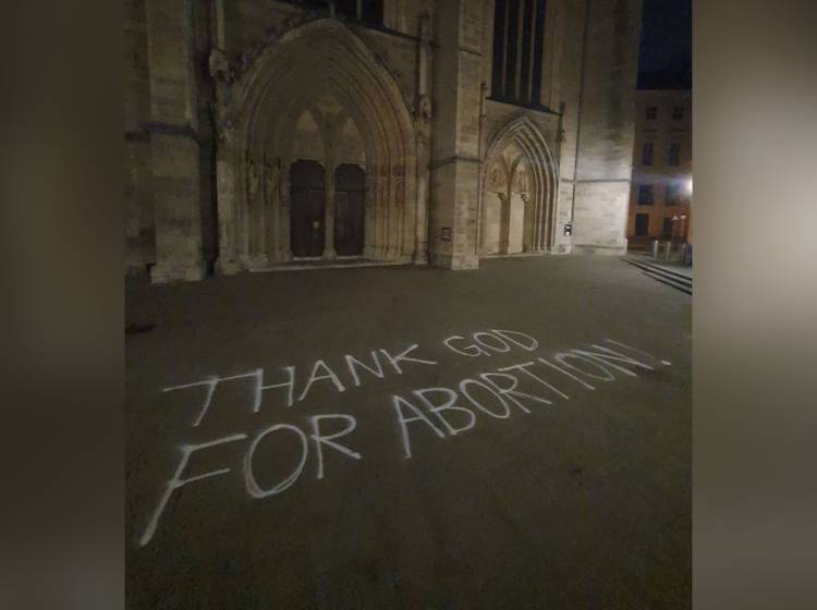 Bezirksflash: Sprayaktion in der Innenstadt