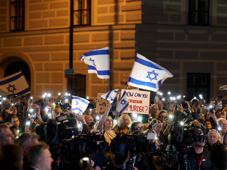 Stadt- und Staatsspitze beim Israel-Gedenken