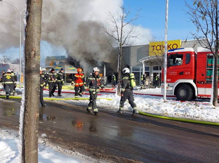 Bezirksflash: Feuerwehr-Großeinsatz