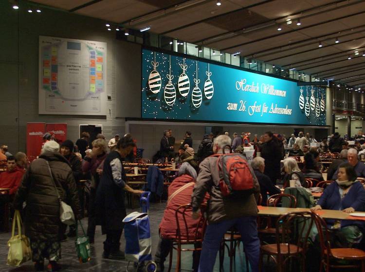 Hilfe für Obdachlose beim „Fest der Adresslosen“