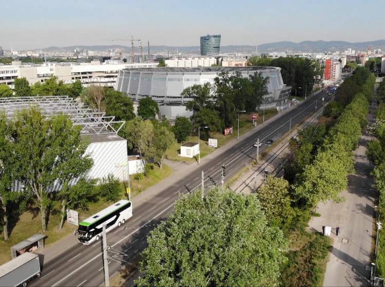 Happel-Stadion: Stadt baut Busbahnhof nun selbst