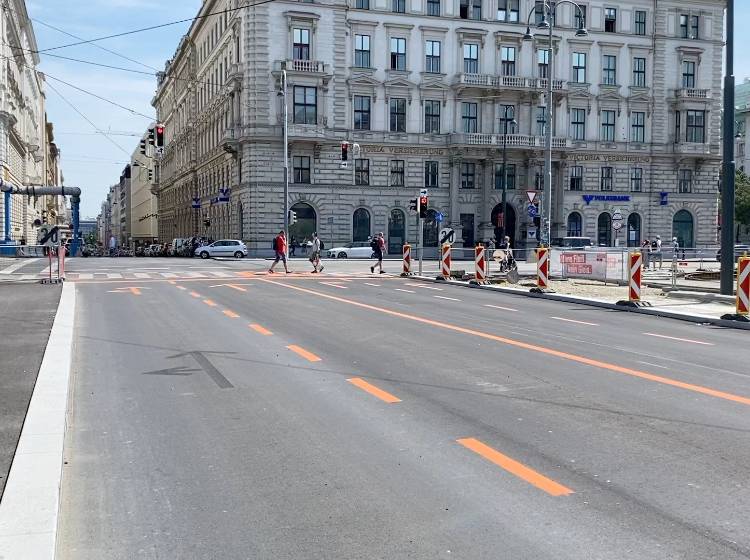 Bezirksflash: Bauarbeiten Universitätsstraße