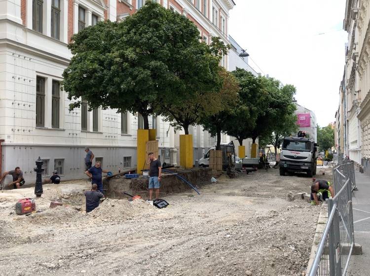 Bezirksflash: Neue Fußgänger*innen-Zone in Mariahilf