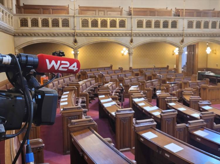 Landtag: Sondersitzung mit Wahlkampftönen