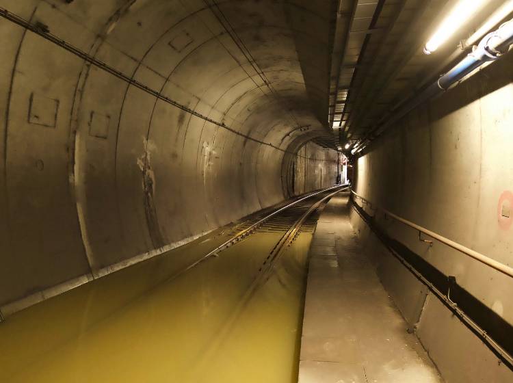 Unwetter: Fast eine Million Liter Wasser aus U-Bahn abgepumpt