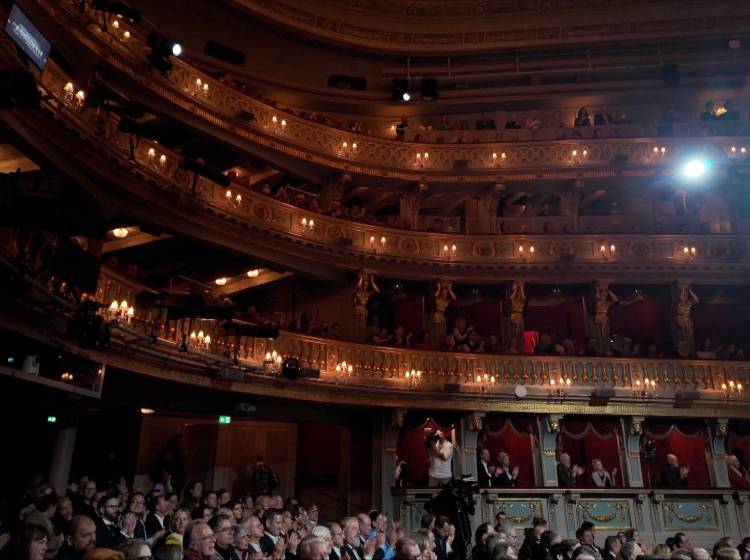 Theater an der Wien: Matinee und Sektempfang zur Wiedereröffnung