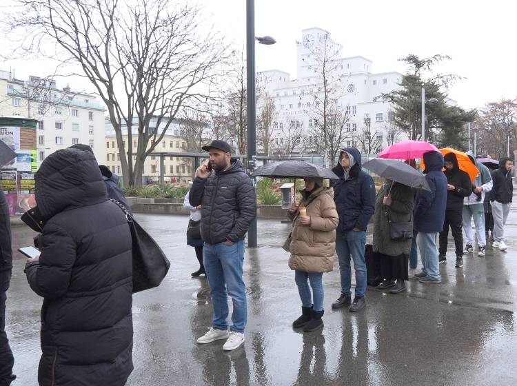 Tichy: Warum kommen Menschen trotz Regen?