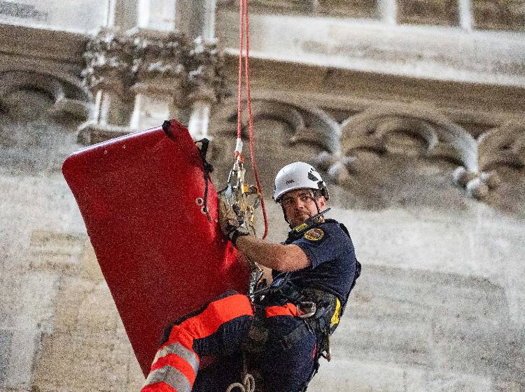 Stephansdom: Rettungseinsatz in 70 Metern Höhe