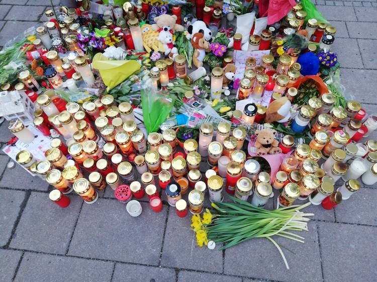 Landstraße: Lichtermeer für verstorbenes Kind