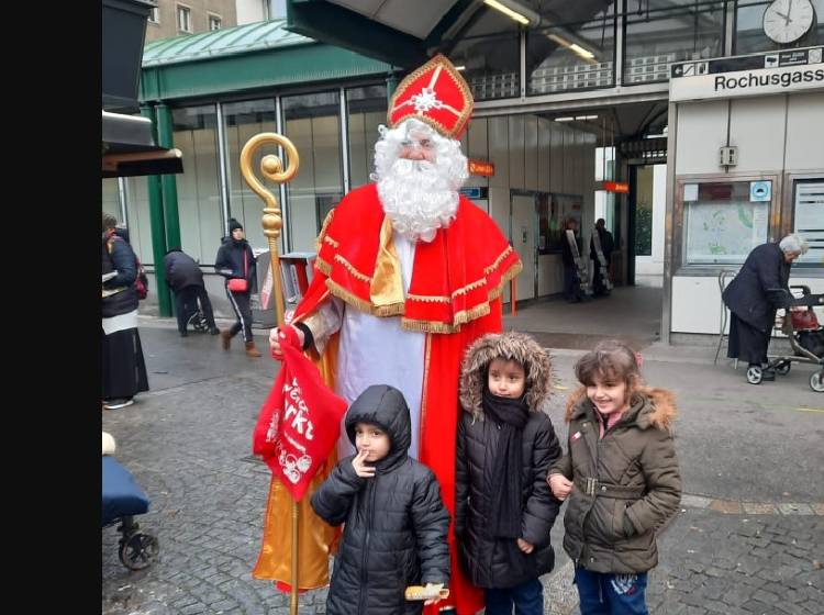 Nikolo besucht Wiener Märkte